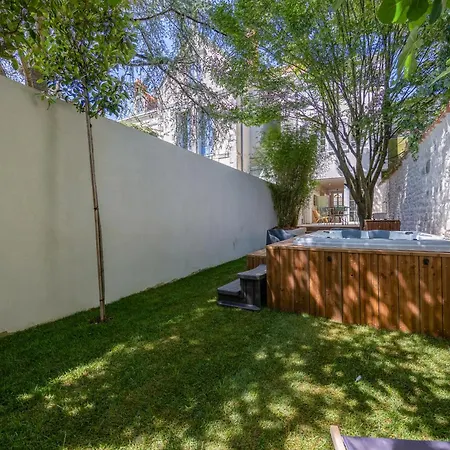 Arboree Hyper Centre * La Rochelle (Charente-Maritime)