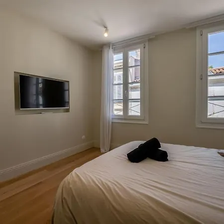 Arboree Hyper Centre Villa