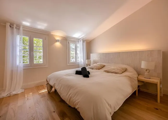 Arboree Hyper Centre *