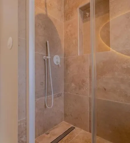 Villa Arboree Hyper Centre