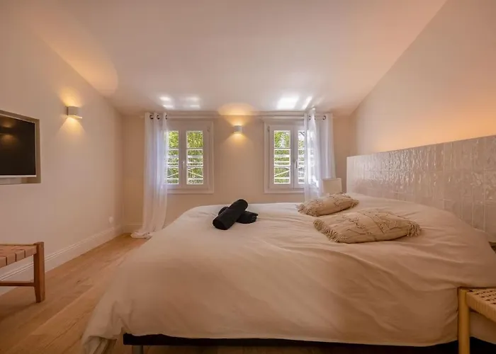 Arboree Hyper Centre * La Rochelle (Charente-Maritime)