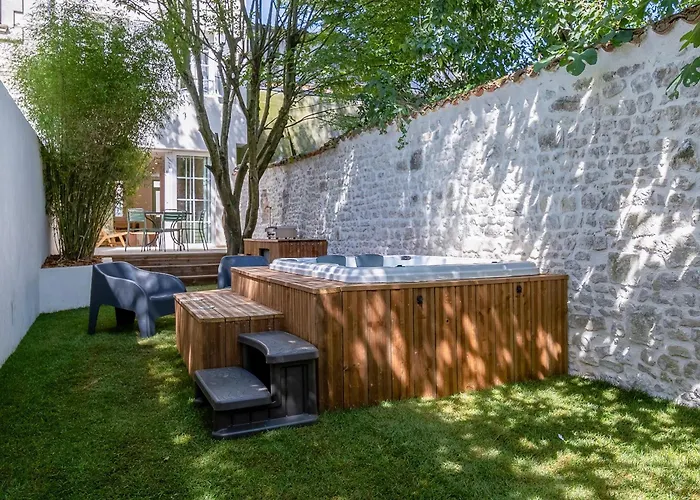 Arboree Hyper Centre * La Rochelle (Charente-Maritime)