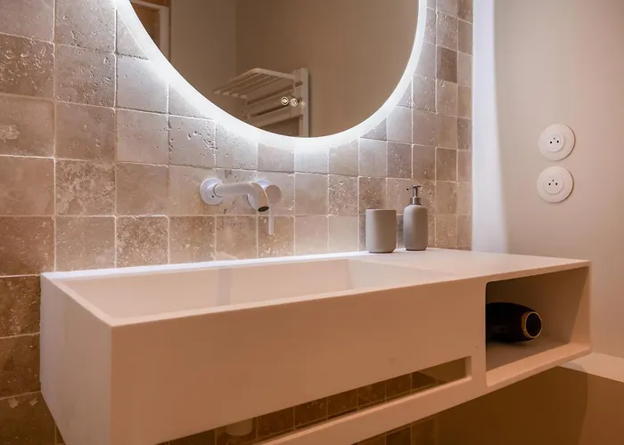 Arboree Hyper Centre * La Rochelle (Charente-Maritime)