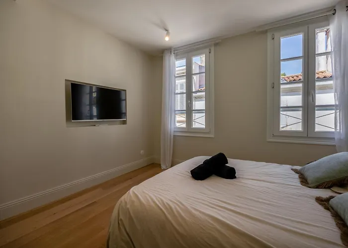 Arboree Hyper Centre