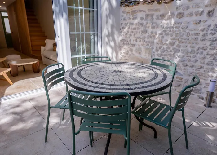 Arboree Hyper Centre